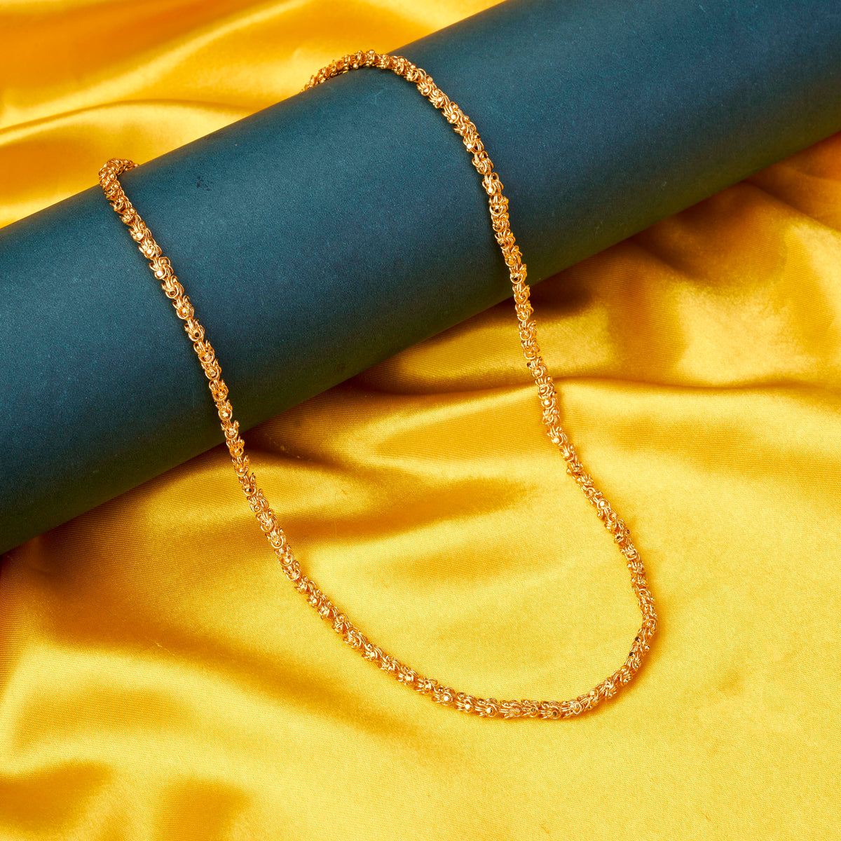 Men's Gold Plated Floral Link Chain Necklace with Elegant Pattern
