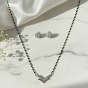 Minimal V-Shape AD Mangalsutra Set