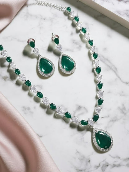 Amethyst Shine Necklace - Opal Touch