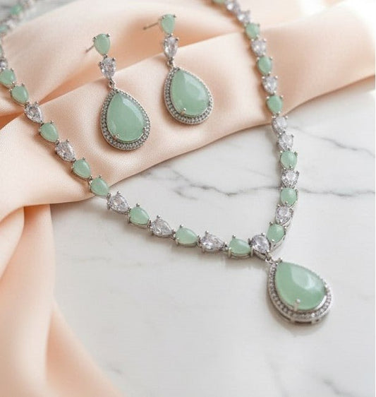 Amethyst Shine Necklace - Opal Touch