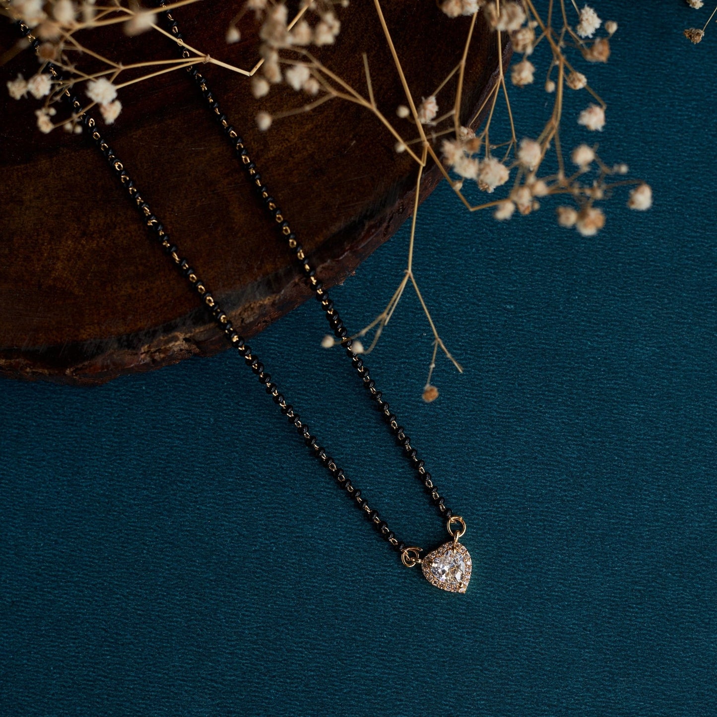 Mangalsutra - Auric Embrace Mangalsutra - Opal Touch