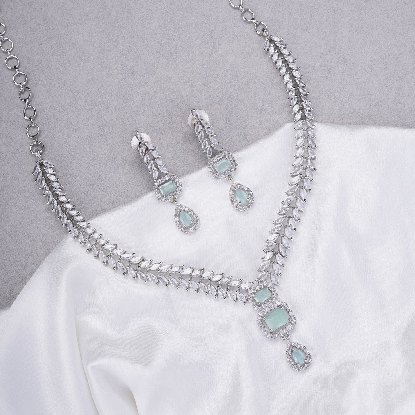 Opal Touch - Beautiful Radiant Necklace - Necklace