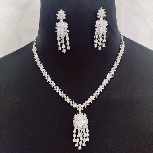 Opal Touch - Delicate Rhodium Necklace - Necklace