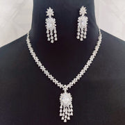 Opal Touch - Delicate Rhodium Necklace - Necklace