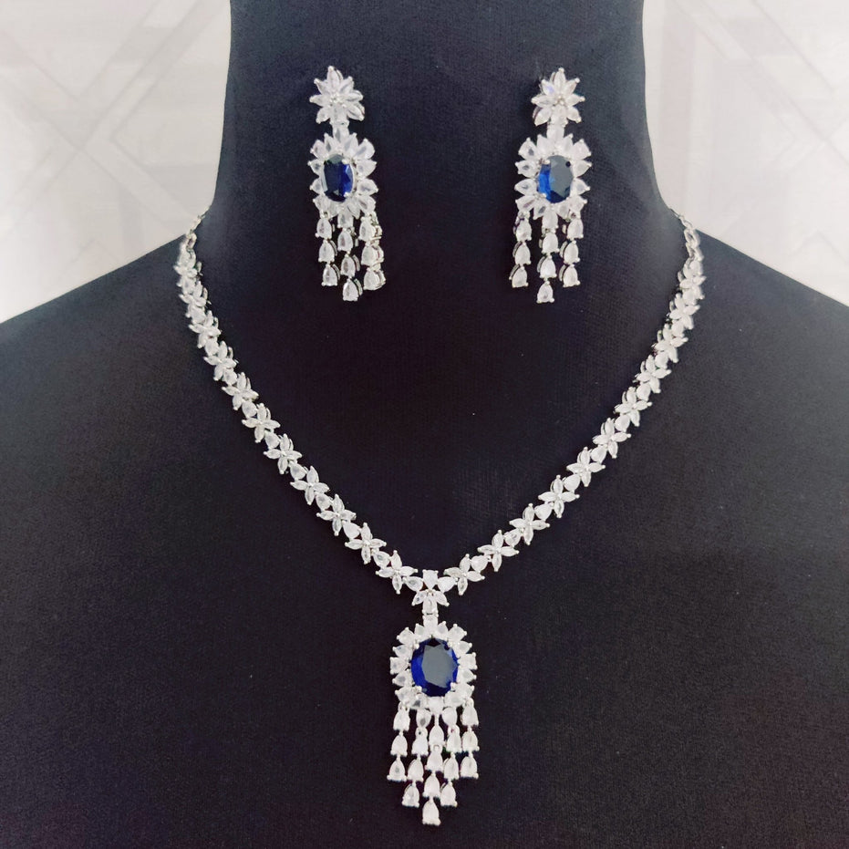 Opal Touch - Delicate Rhodium Necklace - Necklace