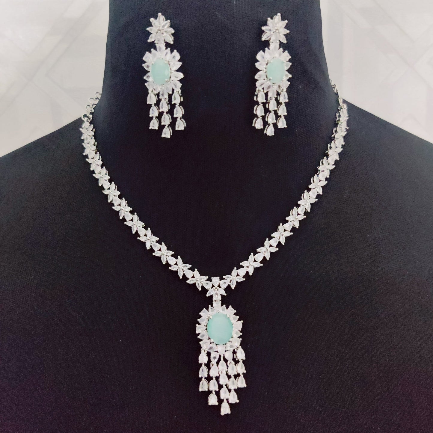 Opal Touch - Delicate Rhodium Necklace - Necklace