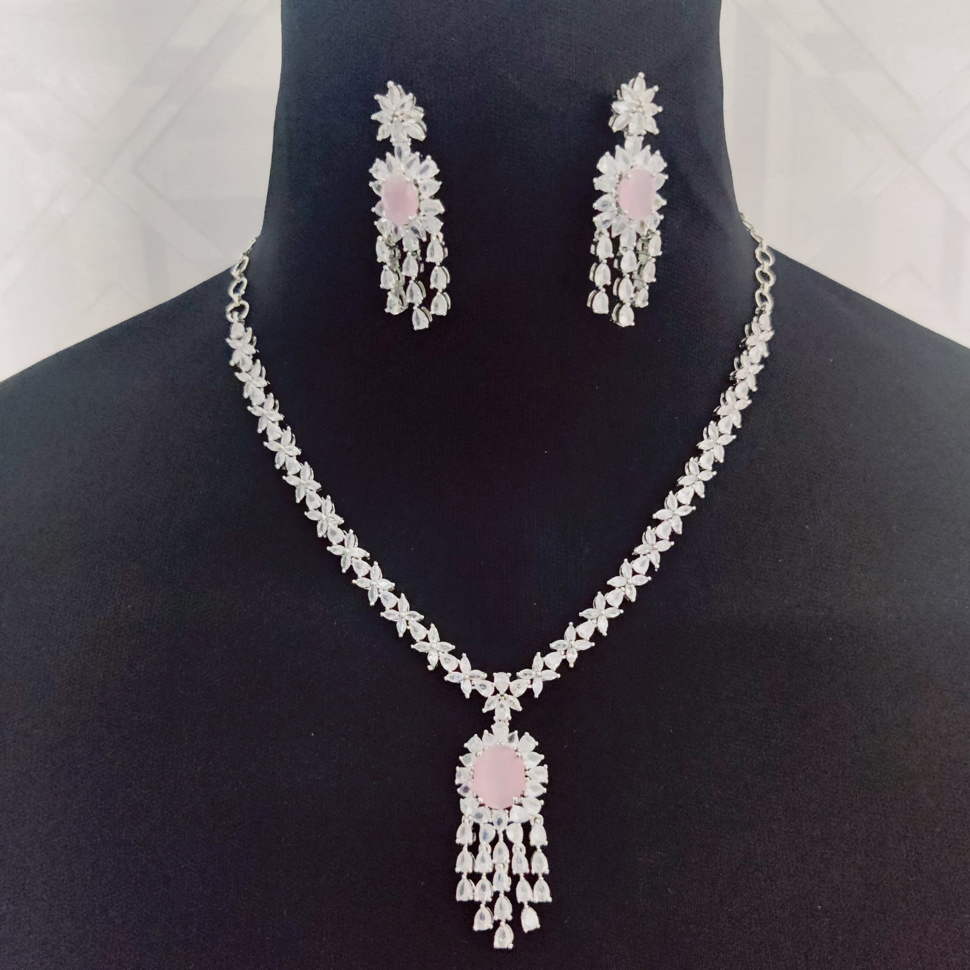 Opal Touch - Delicate Rhodium Necklace - Necklace