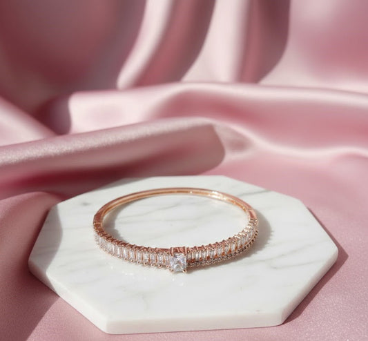 Elegance in White Rose Gold Bracelet - Opal Touch