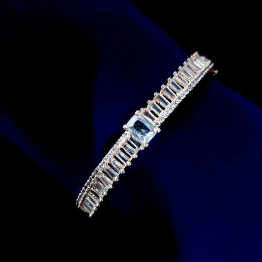 Opal Touch - Elegance in White Rose Gold Bracelet - Bracelets
