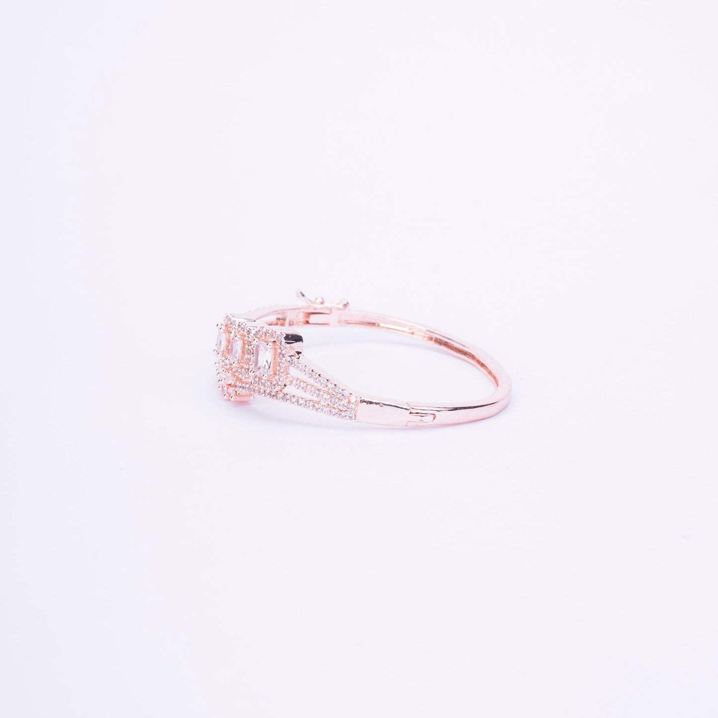 Opal Touch - Elegant Precious Cubic ZIrconia Bracelet - Bracelet