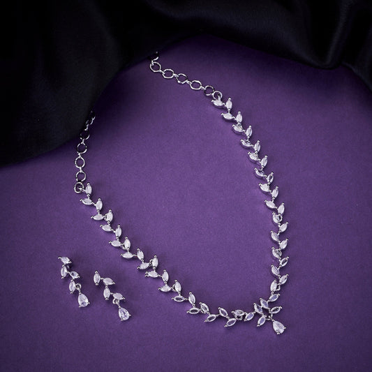 Opal Touch - Elegant White Radiance Necklace - Necklace