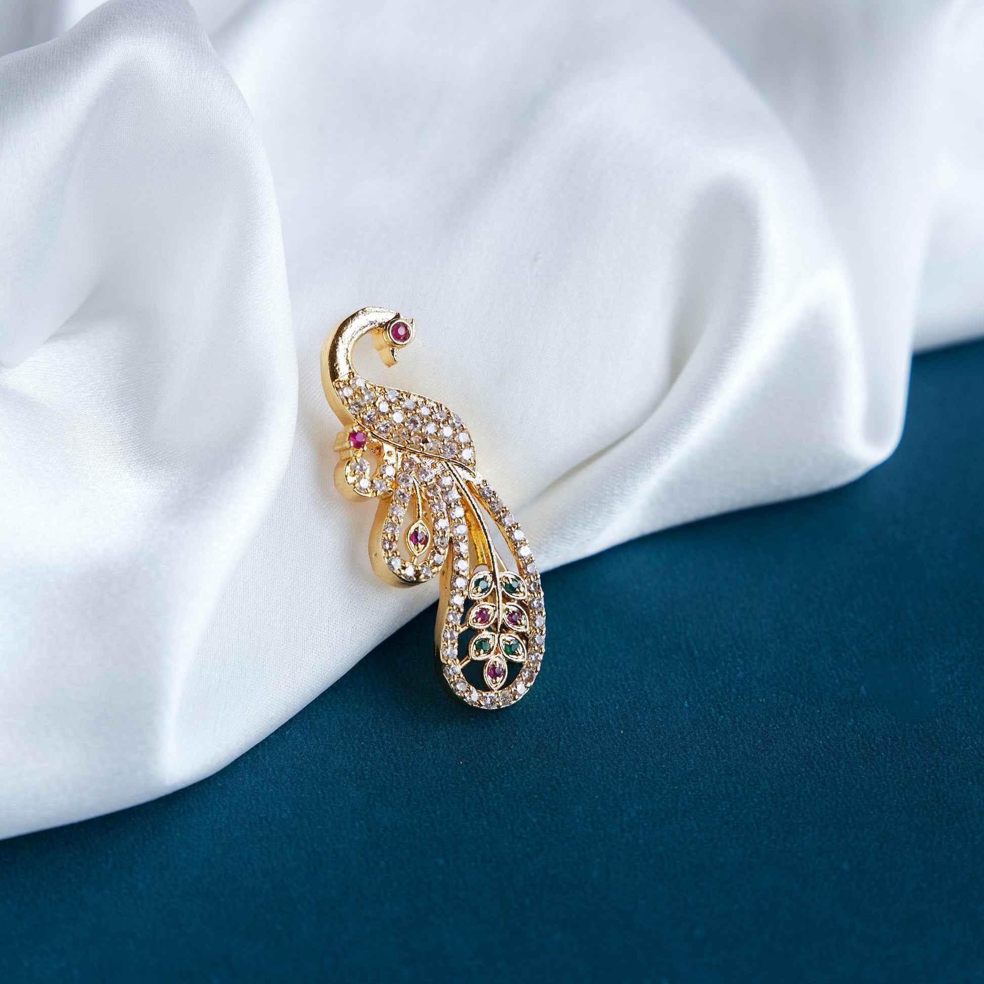 Saree Pin - Embellished Bridal Wear Saree Pin - Opal Touch