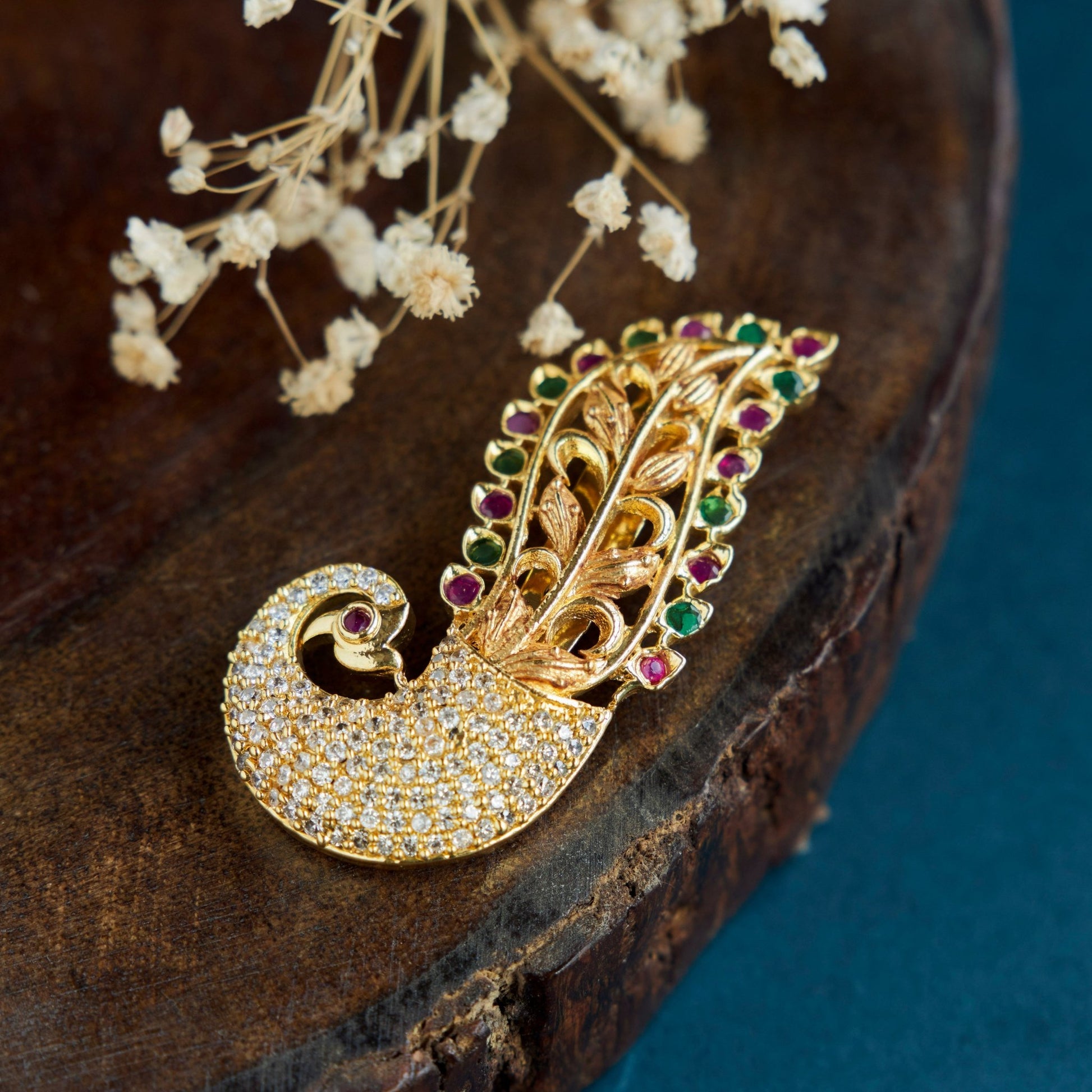 Saree Pin - Emerald Enchantment Stylish Saree Pin - Opal Touch