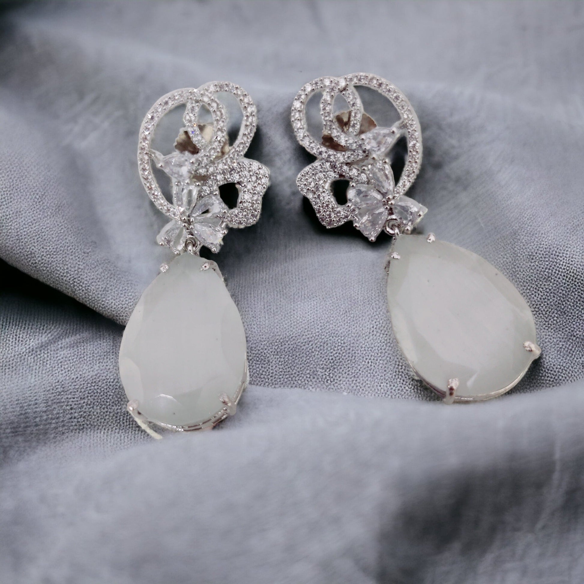 Opal Touch - Enchanted Green Earrings - Earrings