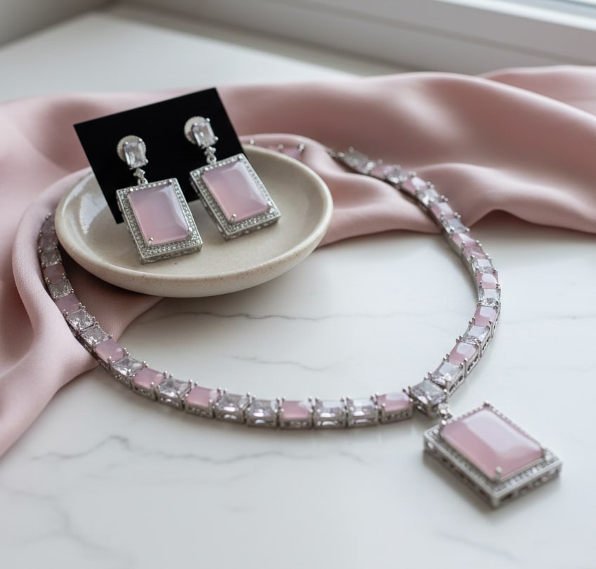 Enchanted Ivy Green Necklace in Rhodium - Opal Touch