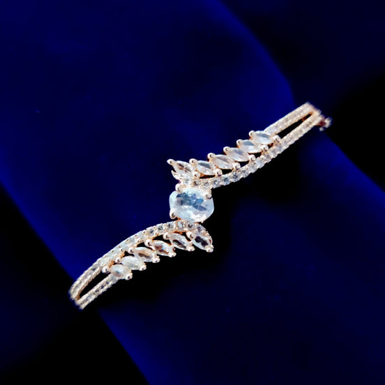 Opal Touch - Enchanting White Rose Gold Bracelet - Bracelets