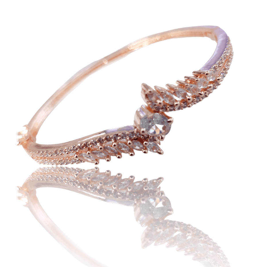 Enchanting White Rose Gold Bracelet - Opal Touch
