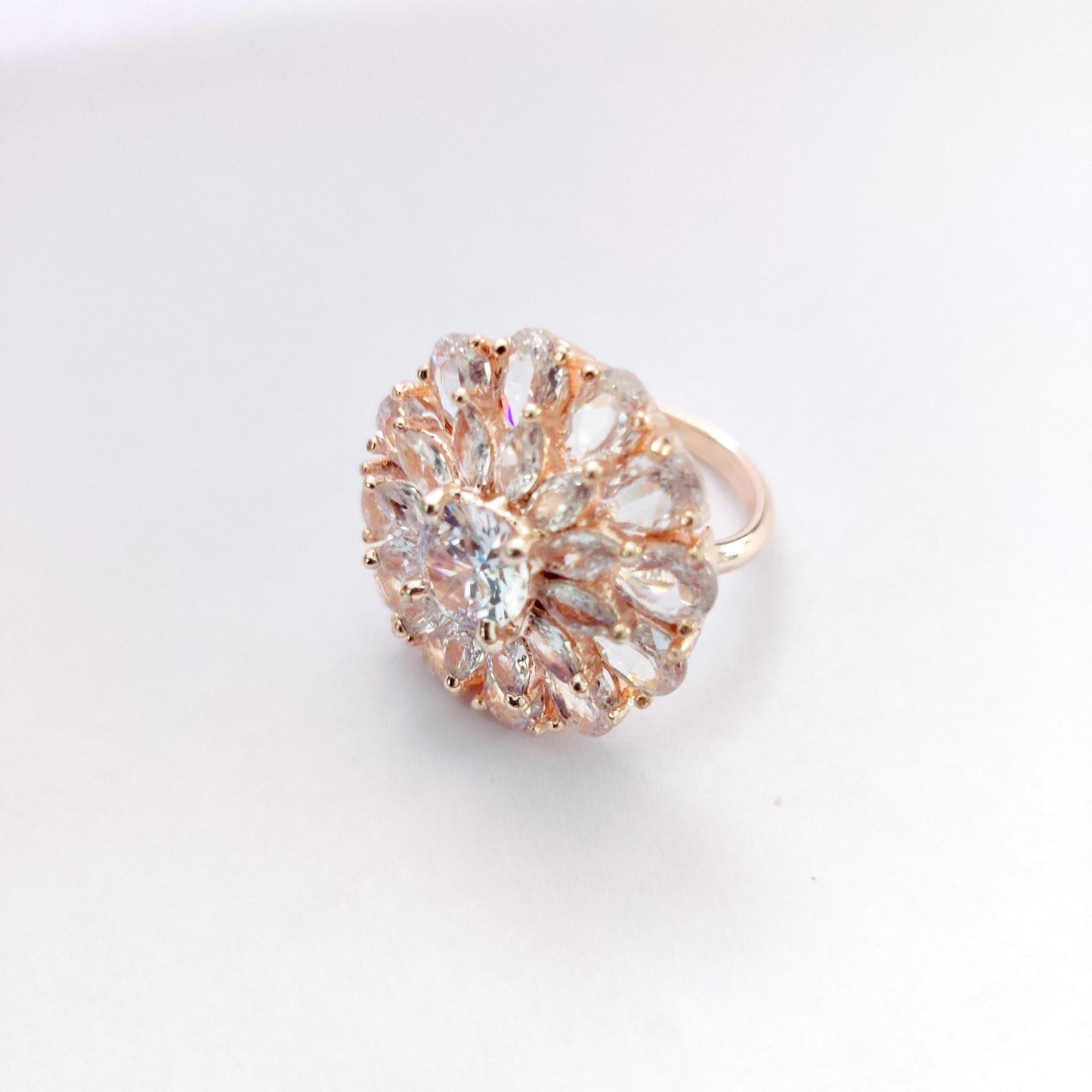 Opal Touch - Frosty Elegance Rose Gold Ring - Ring