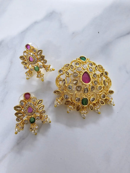 Locket Set - Gilded Splendor Golden Locket Set - Opal Touch