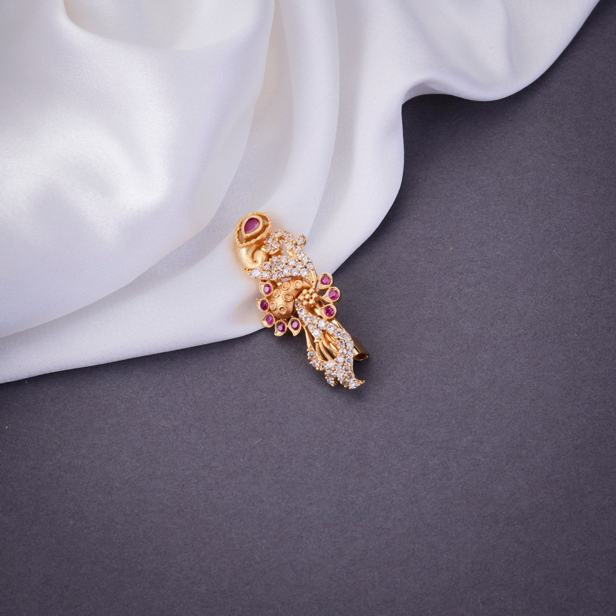 Saree Pin - Glamorous Accents Saree Pin - Opal Touch