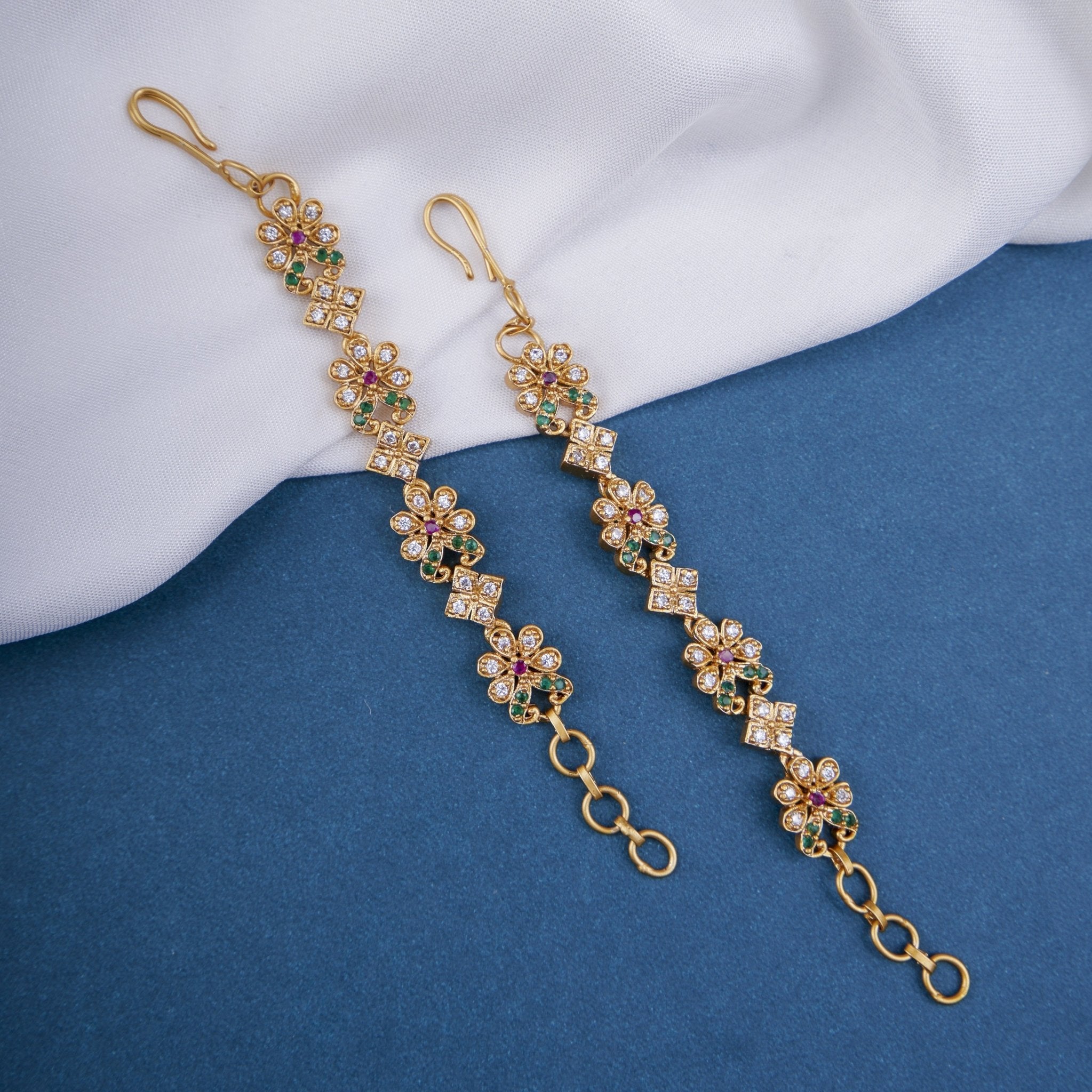 Opal Touch - Glamorous Ear Chain(Matil) - Ear chain (Matil)