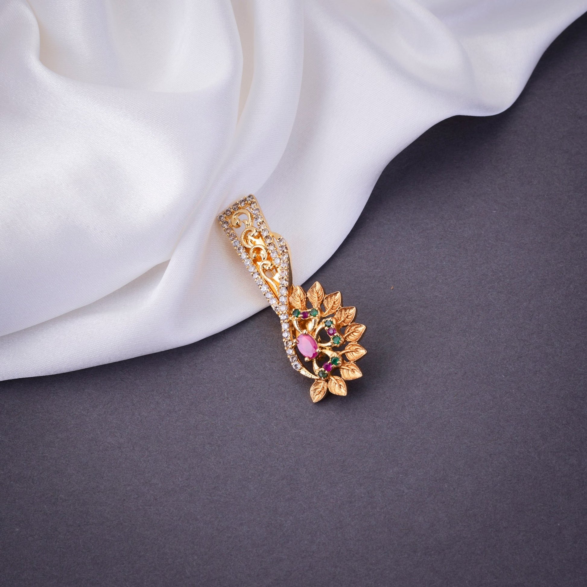 Saree Pin - Glamorous Modern Saree Pin - Opal Touch