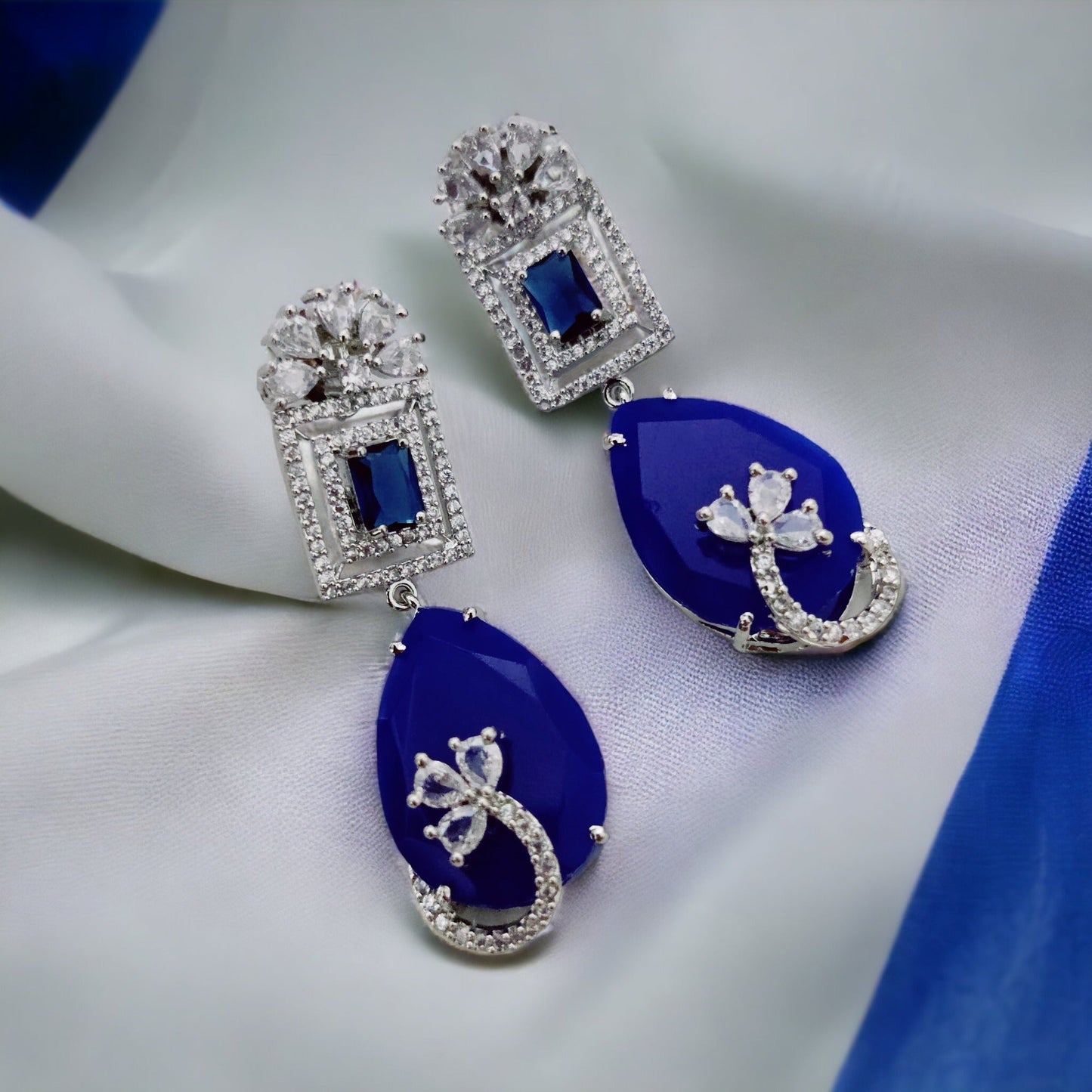 Opal Touch - Green Enchantment Earrings - Earrings