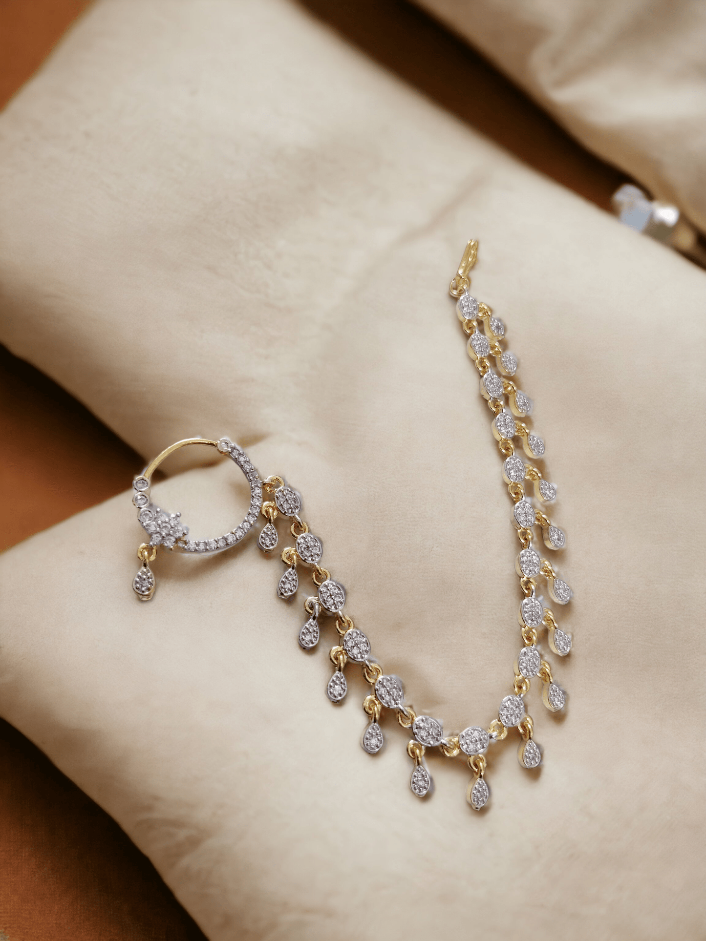 Opal Touch - Iridescent Harmony Nose Pin - Nose Pin