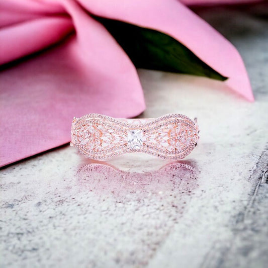 Opal Touch - Luminous Frost Bracelet - Bracelet