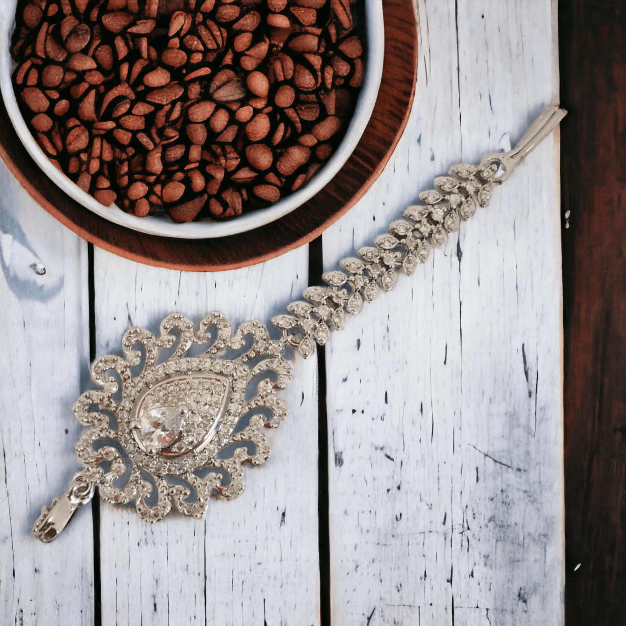 Opal Touch - Lustrous Elegance Tika - Tika