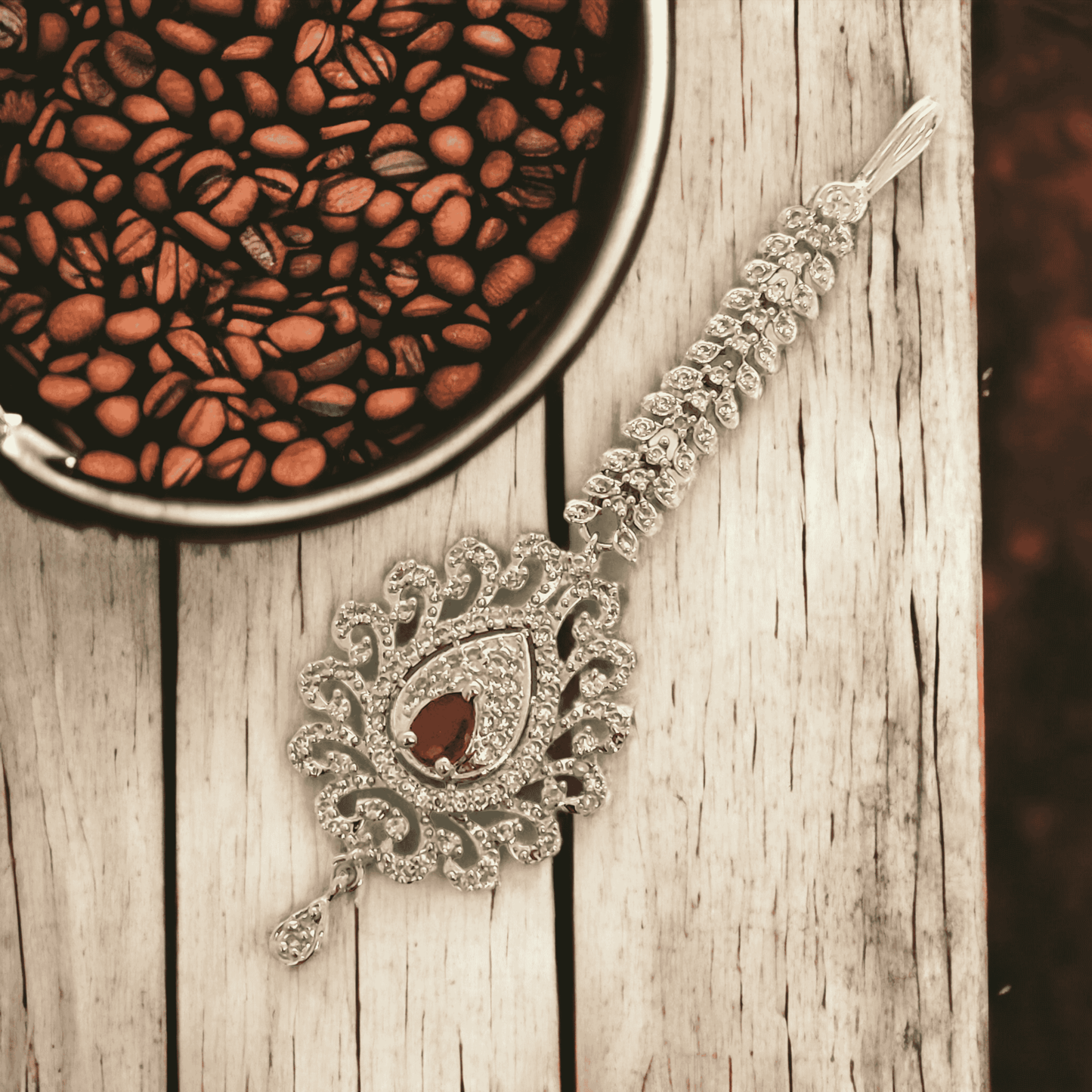 Opal Touch - Lustrous Elegance Tika - Tika