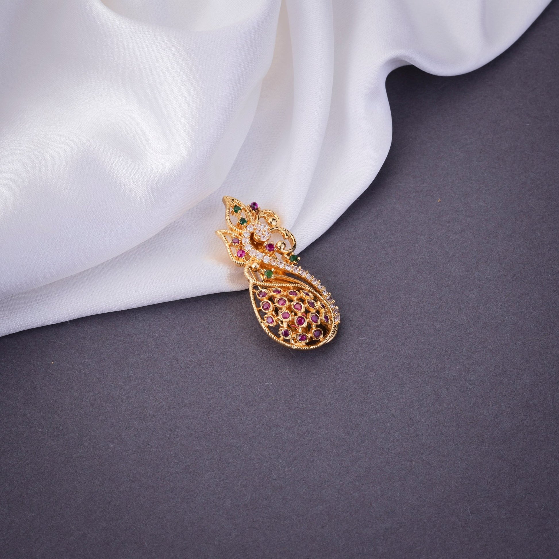 Saree Pin - Luxury Exquisite Modern Saree Pin - Opal Touch