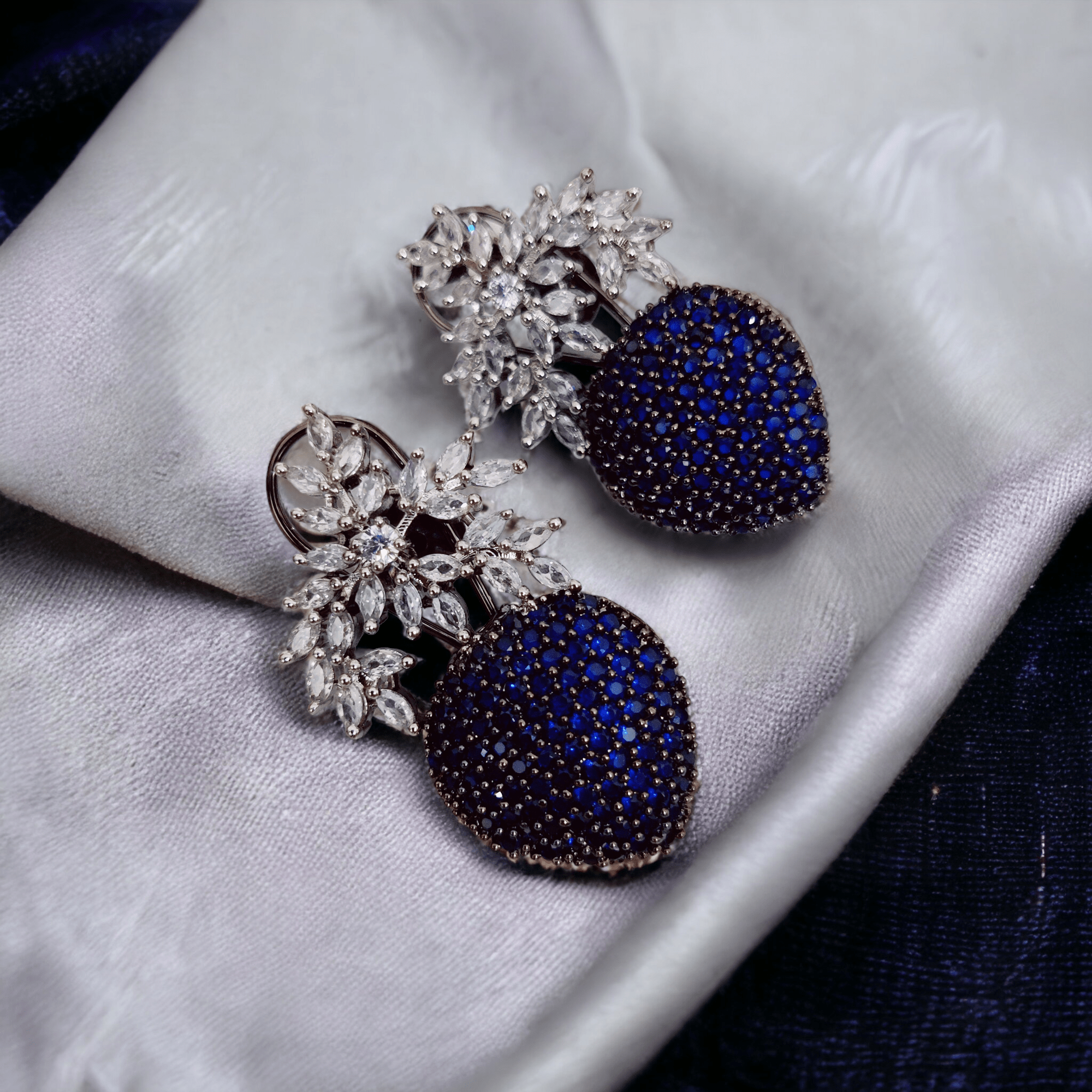 Opal Touch - Midnight Star Earrings in Black Plated Blue - Earrings