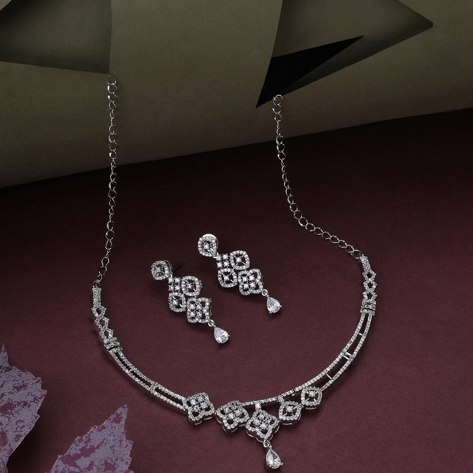 Opal Touch - Minimalist Chain Necklace -