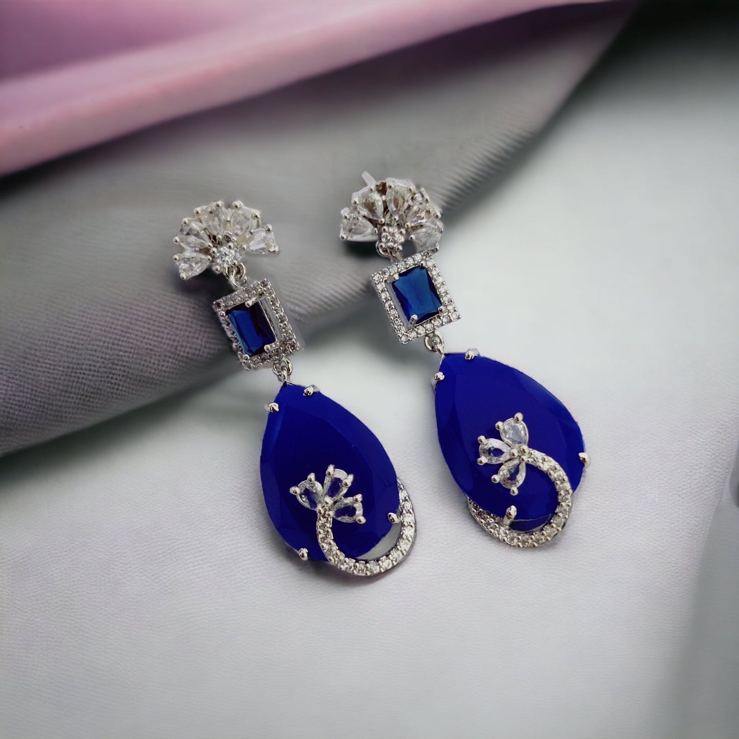 Opal Touch - Minty Blush Blossom Earrings - Earrings