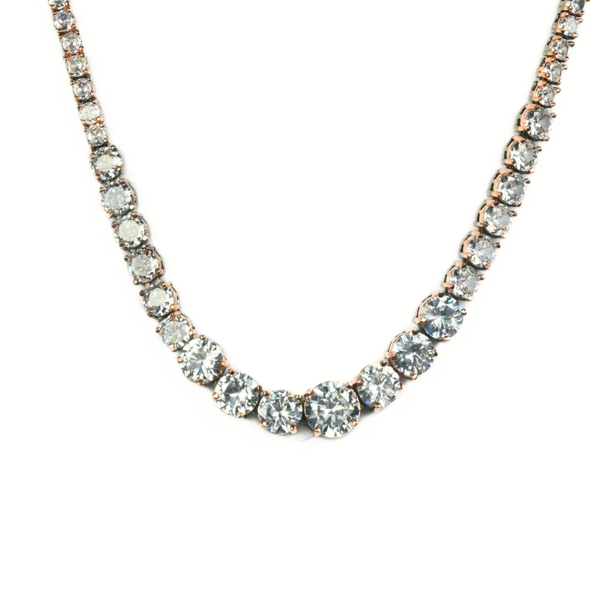 Noir Delight Necklace - Opal Touch