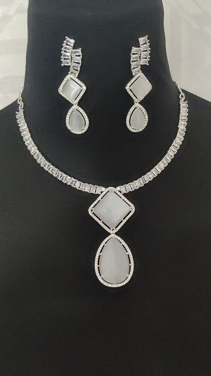 Moonlight Stone Elegance Necklace Set