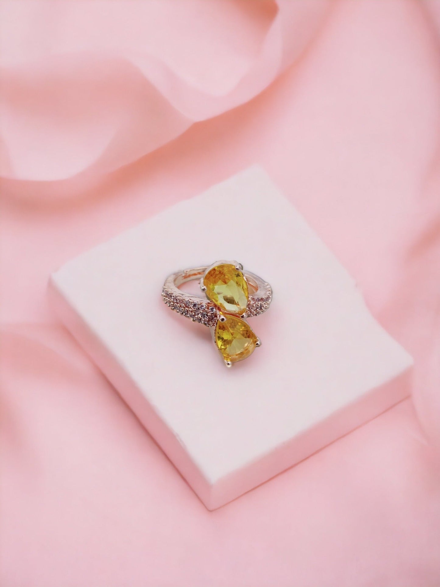 Opal Touch - Radiant Sunburst Ring - Ring