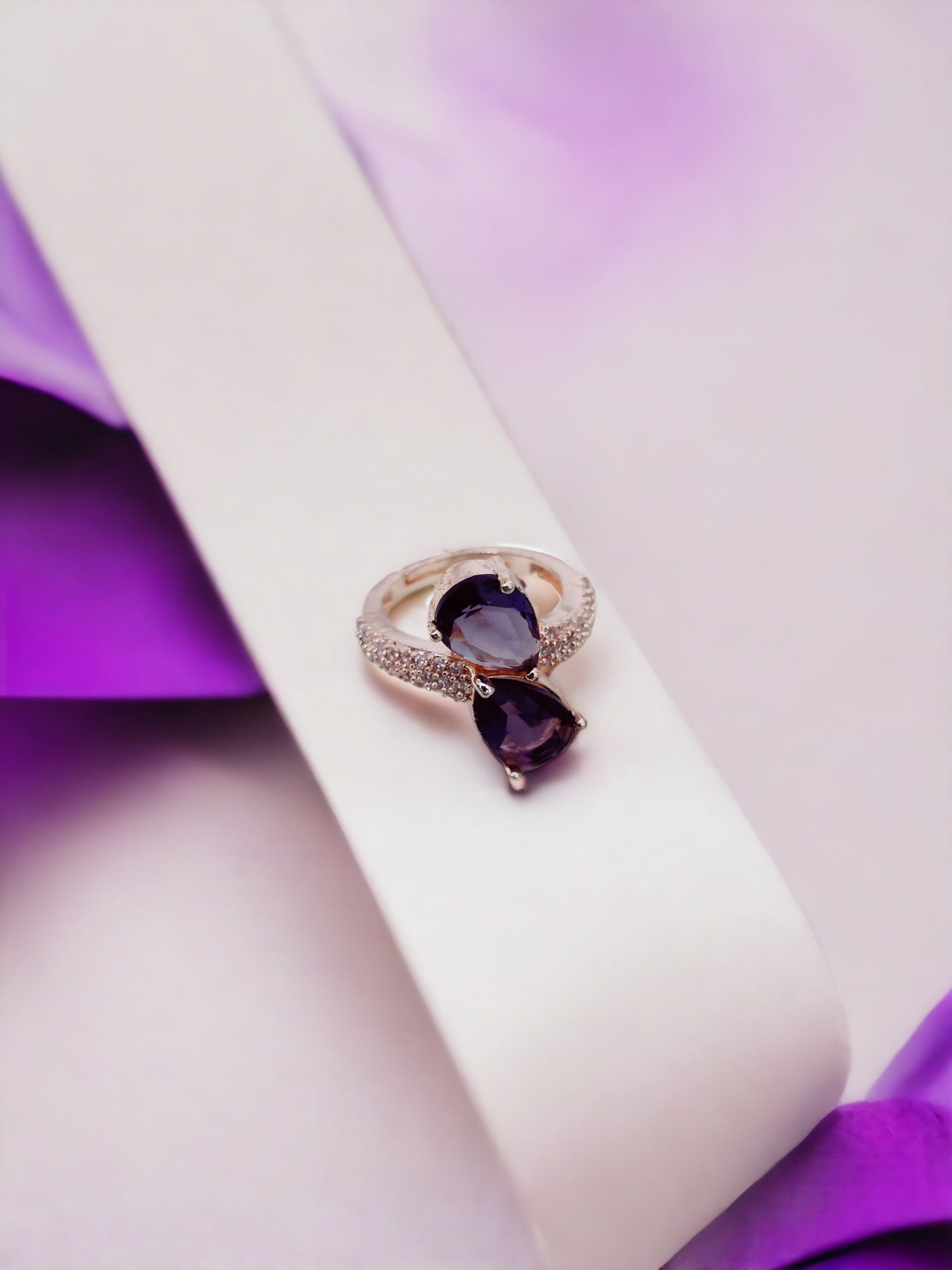 Opal Touch - Radiant Sunburst Ring - Ring