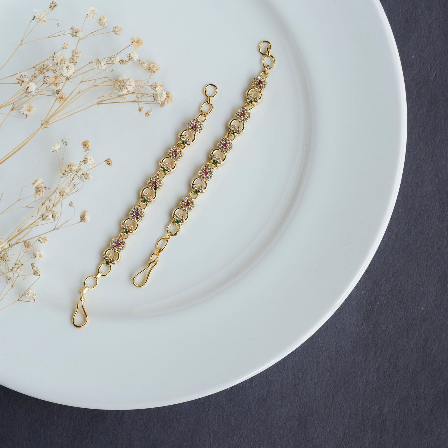 Matil - Red Green White Gold Plated Distinctive Matil - Opal Touch