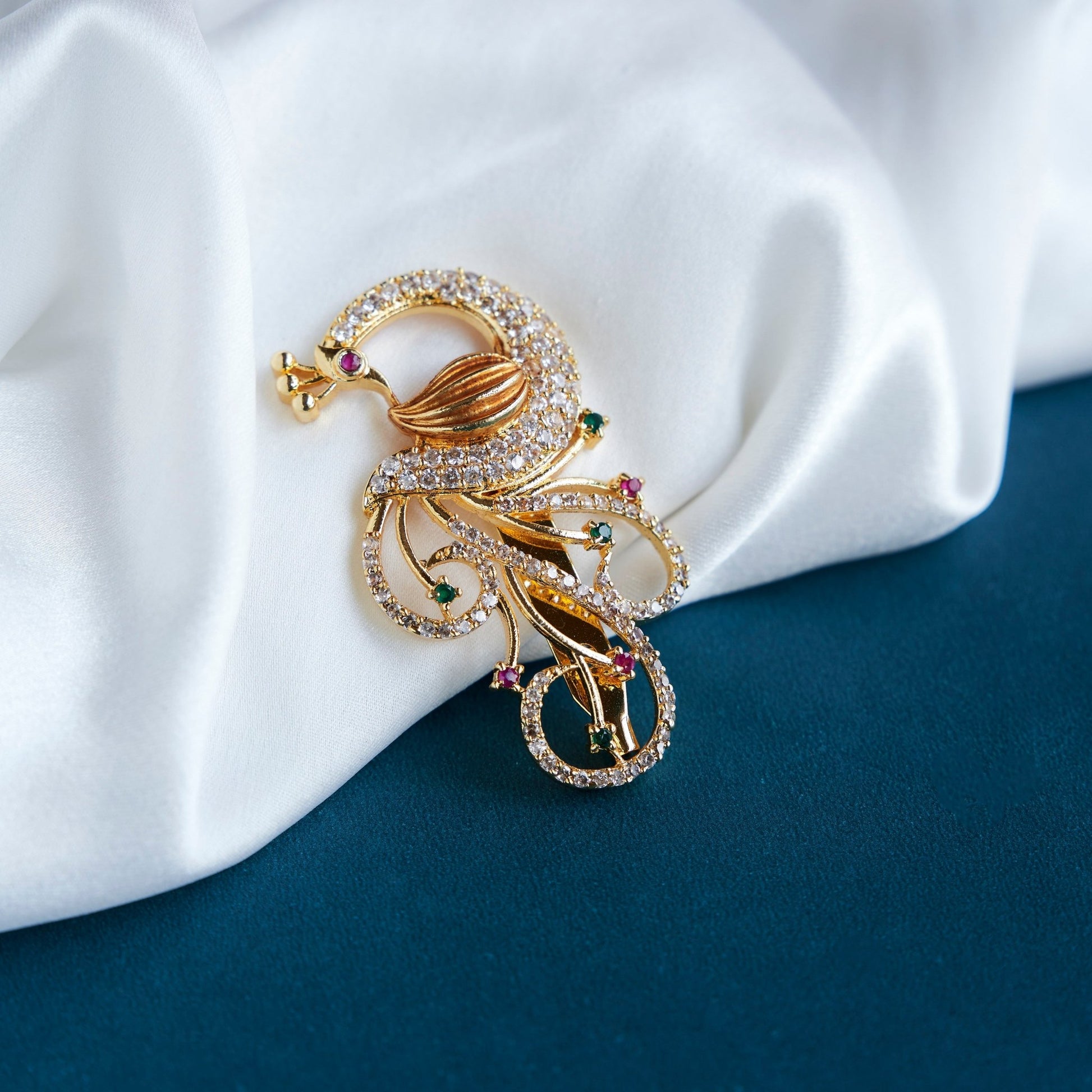 Saree Pin - Rhinestone Crystal Golden White Saree Pin - Opal Touch