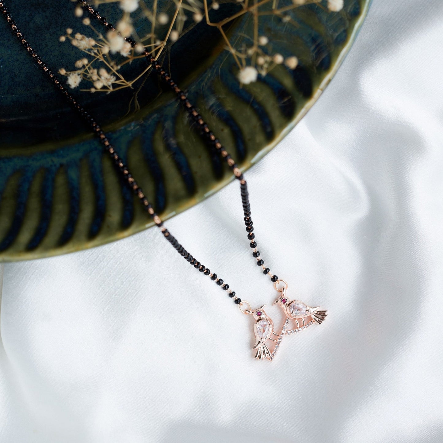 Mangalsutra - Rose Gold Essence Mangalsutra - Opal Touch