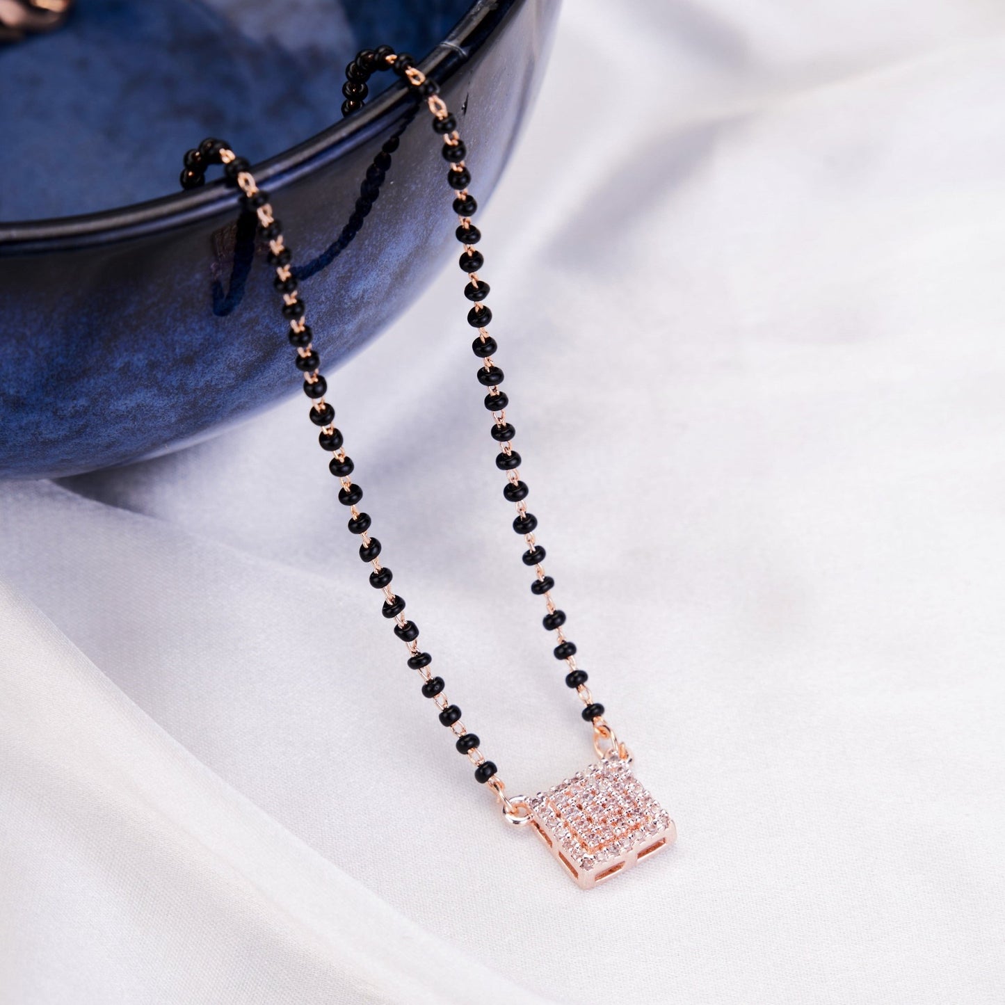 Mangalsutra - Rose Lattice Mangalsutra - Opal Touch