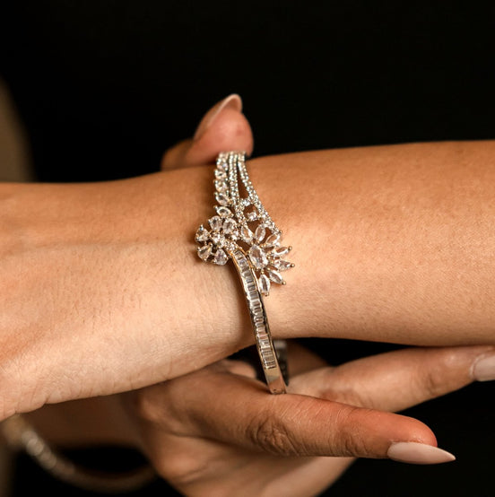 Royal Charm White Rhodium Bracelet - Opal Touch