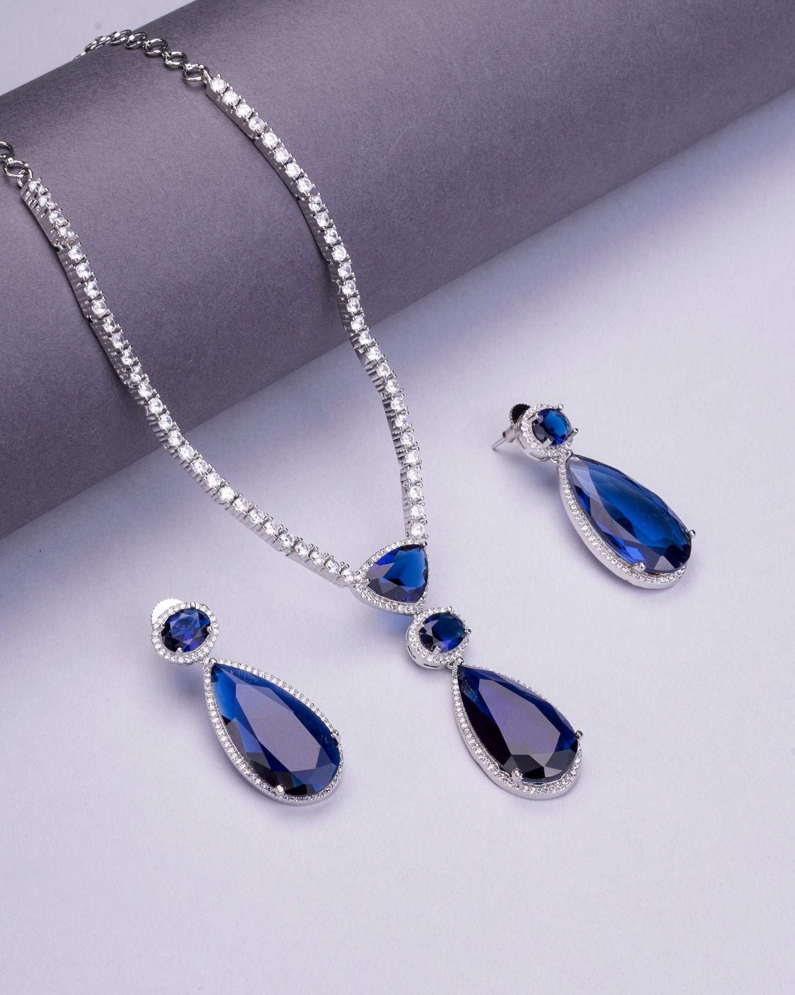 Opal Touch - Sapphire Glow Necklace - Necklace