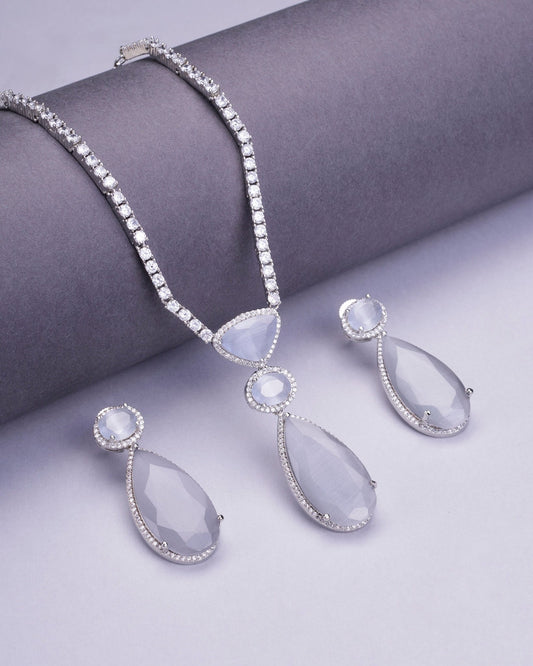 Opal Touch - Sapphire Glow Necklace - Necklace