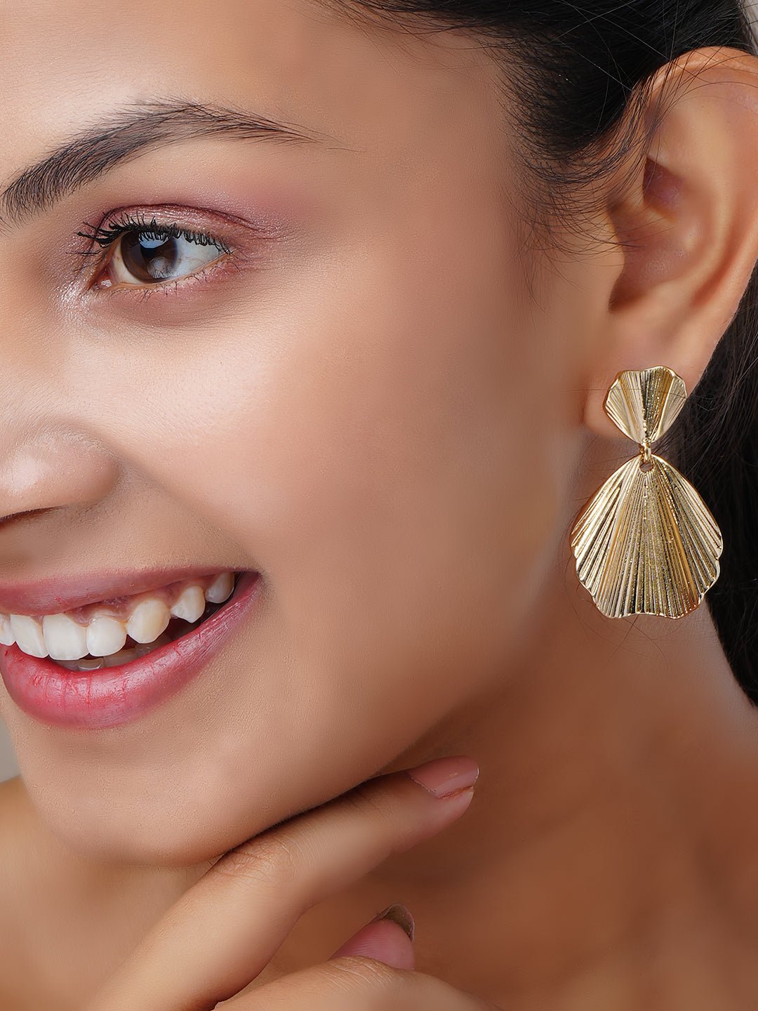 Earrings - Scallop Gold Plated Earrings - Opal Touch