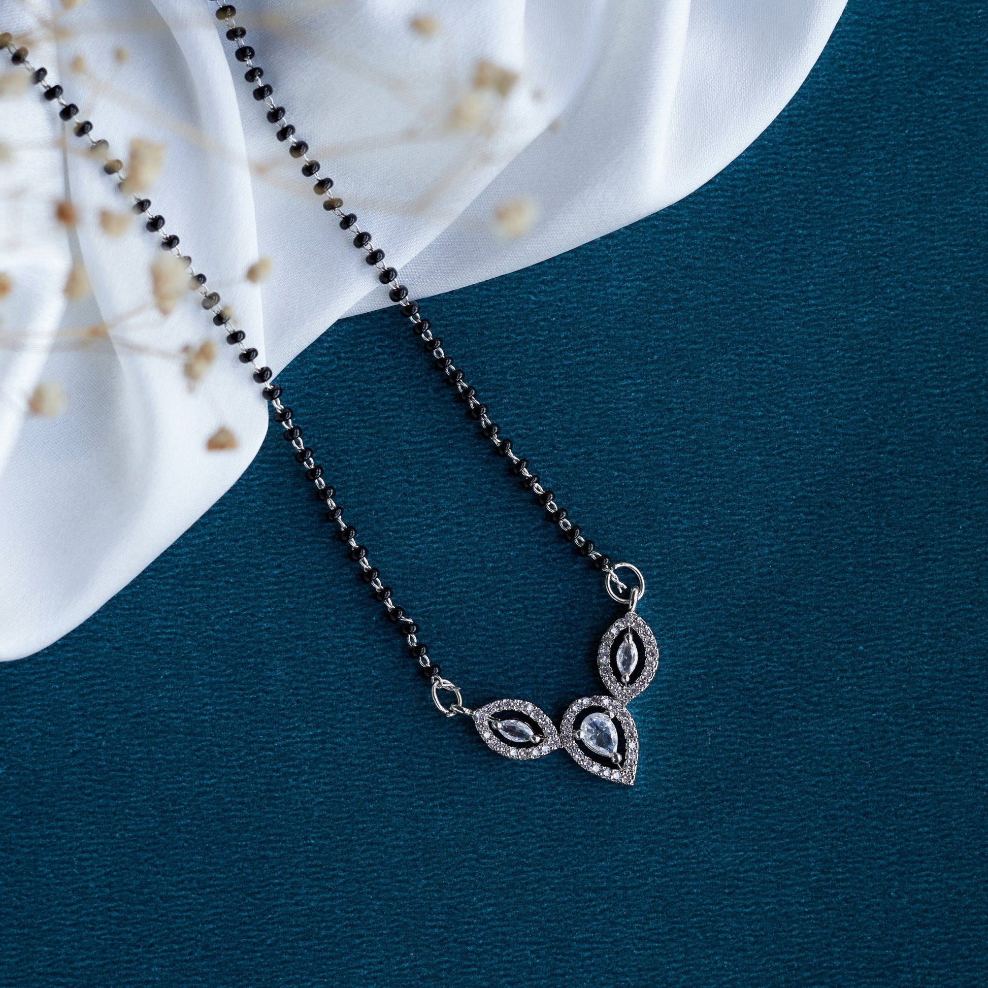 Mangalsutra - Silent Lumina Mangalsutra - Opal Touch