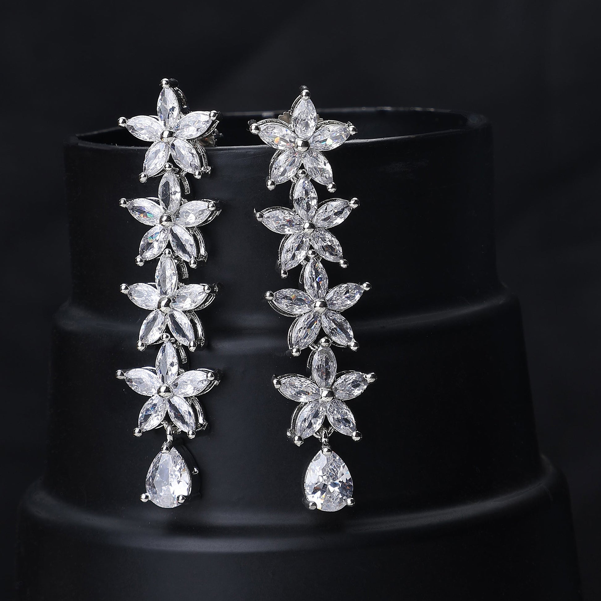 Opal Touch - Sparkling Stud Earrings - Earrings