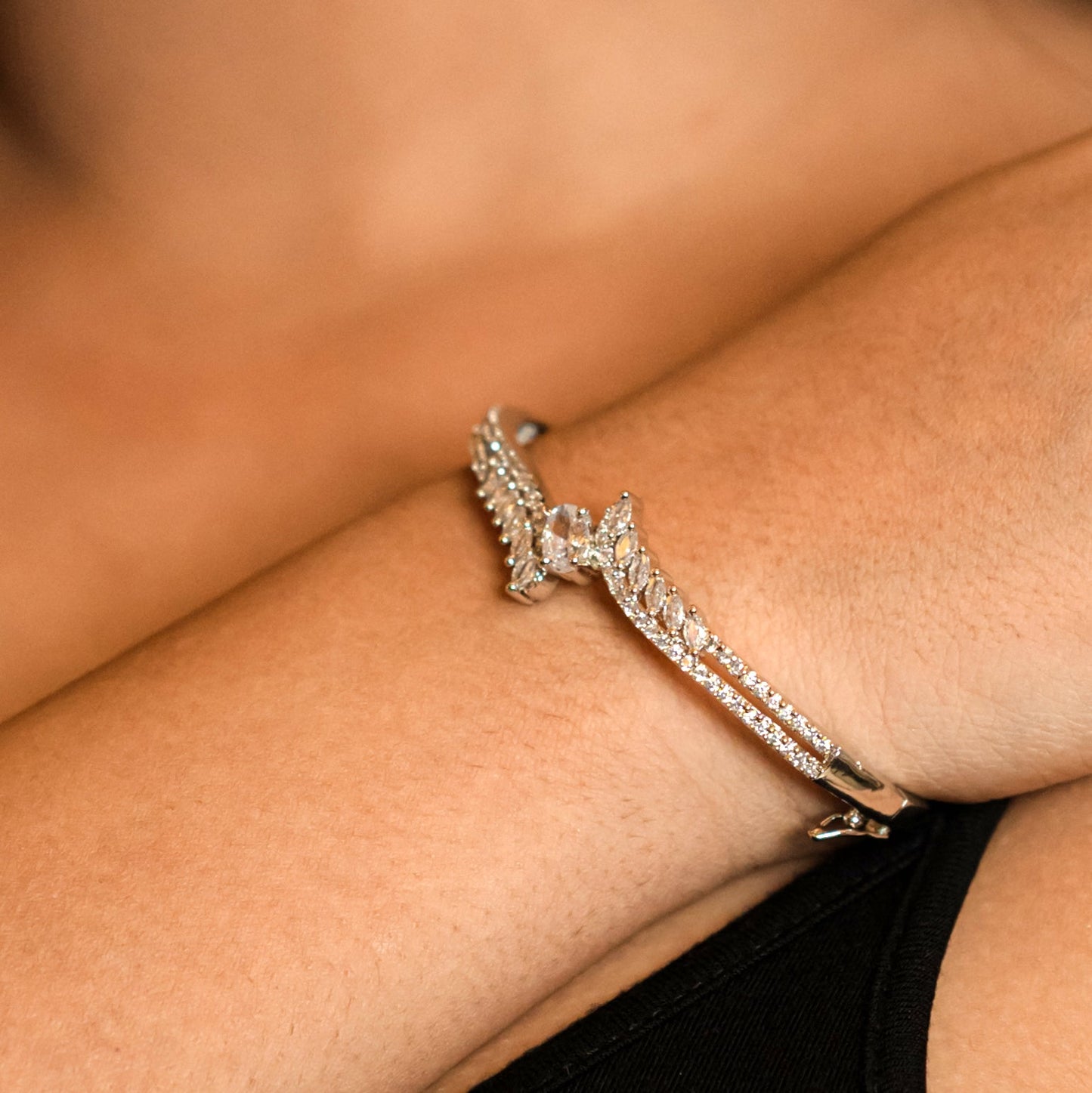 Opal Touch - Sparkling White Rhodium Bracelet - Bracelets